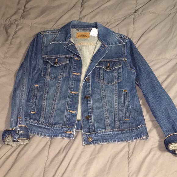 Levi's Jackets & Blazers - Jean jacket